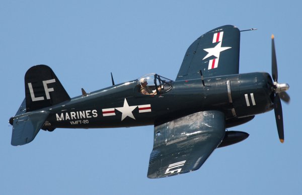 F4U.