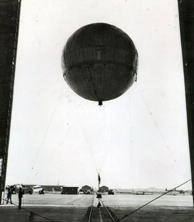 Ballon contre le Soleil.
